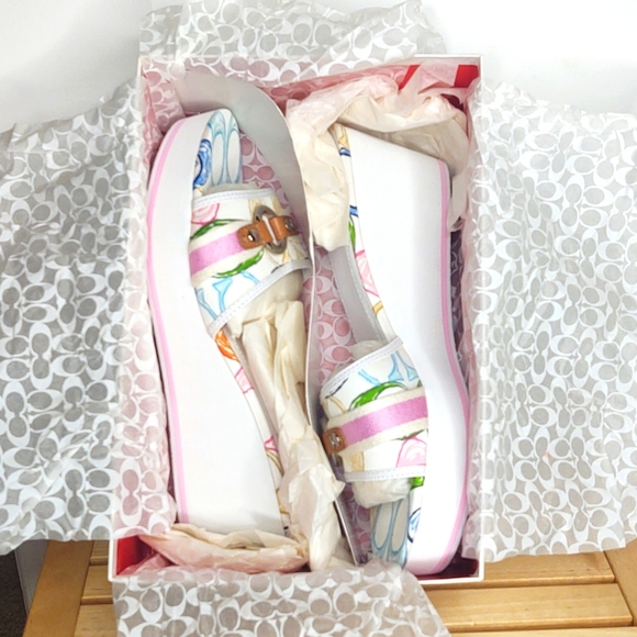 Coach🤍🩷💙💚Fionah Wedge Sandals, 10 M 🆕 - Picture 13 of 14